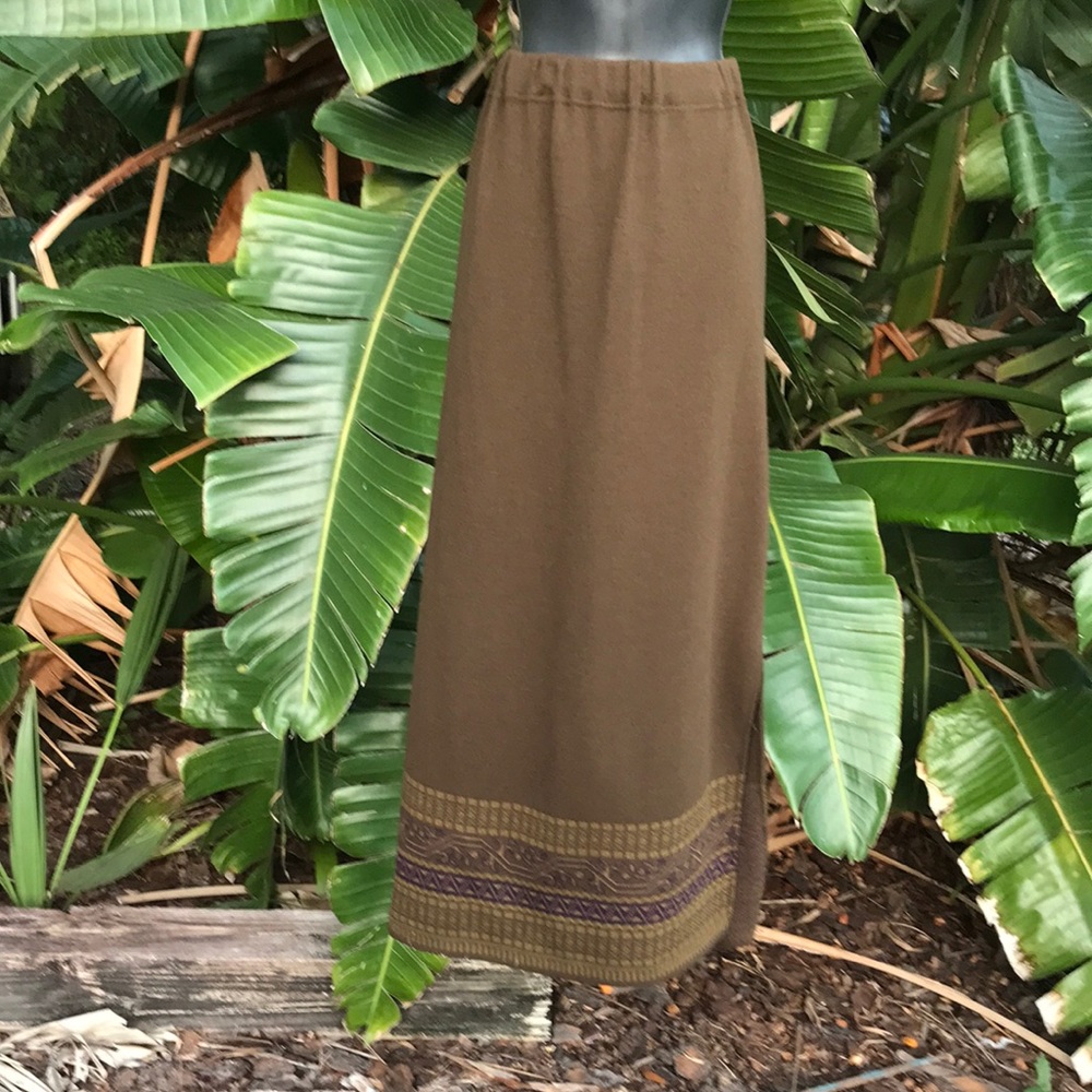 Knit Border print maxi skirt